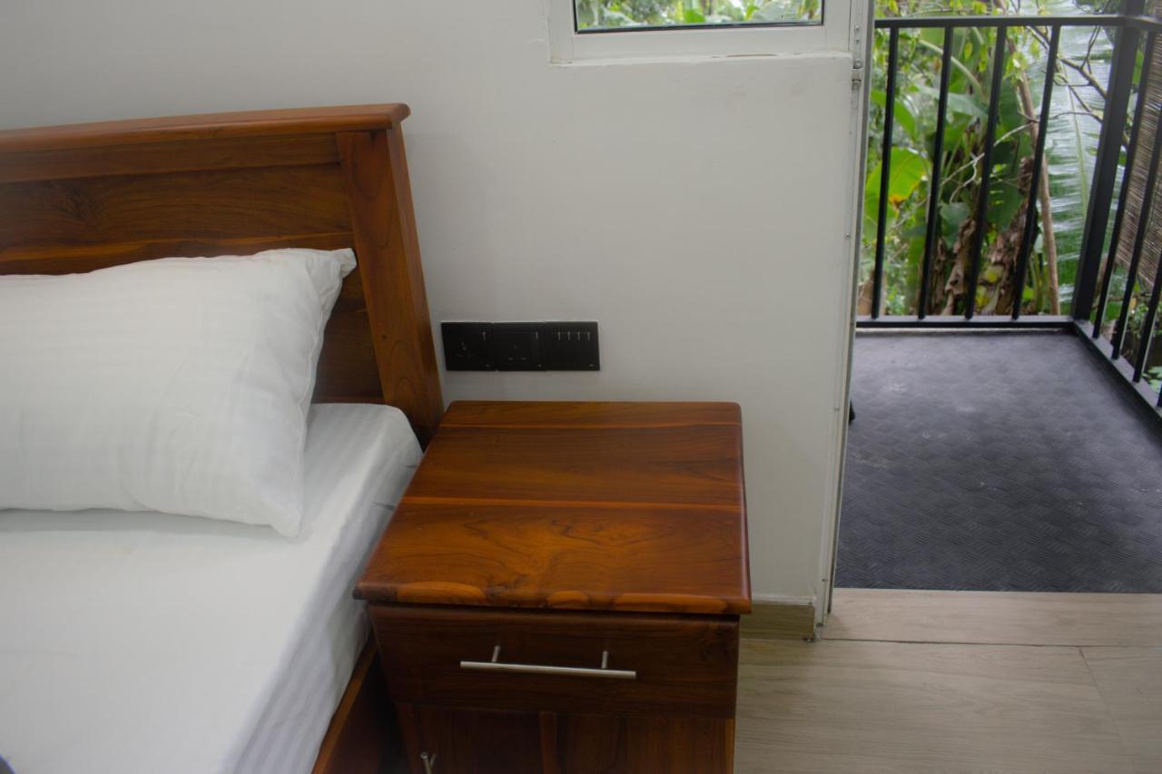 Serene Home Kandy Bagian luar foto