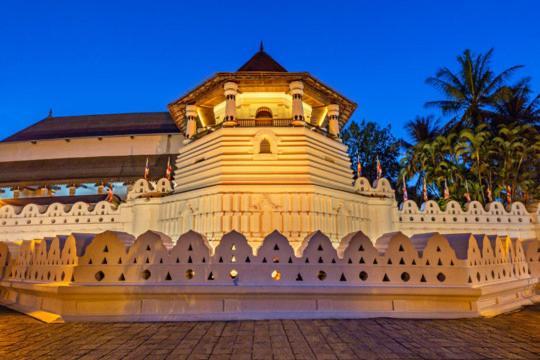 Serene Home Kandy Bagian luar foto