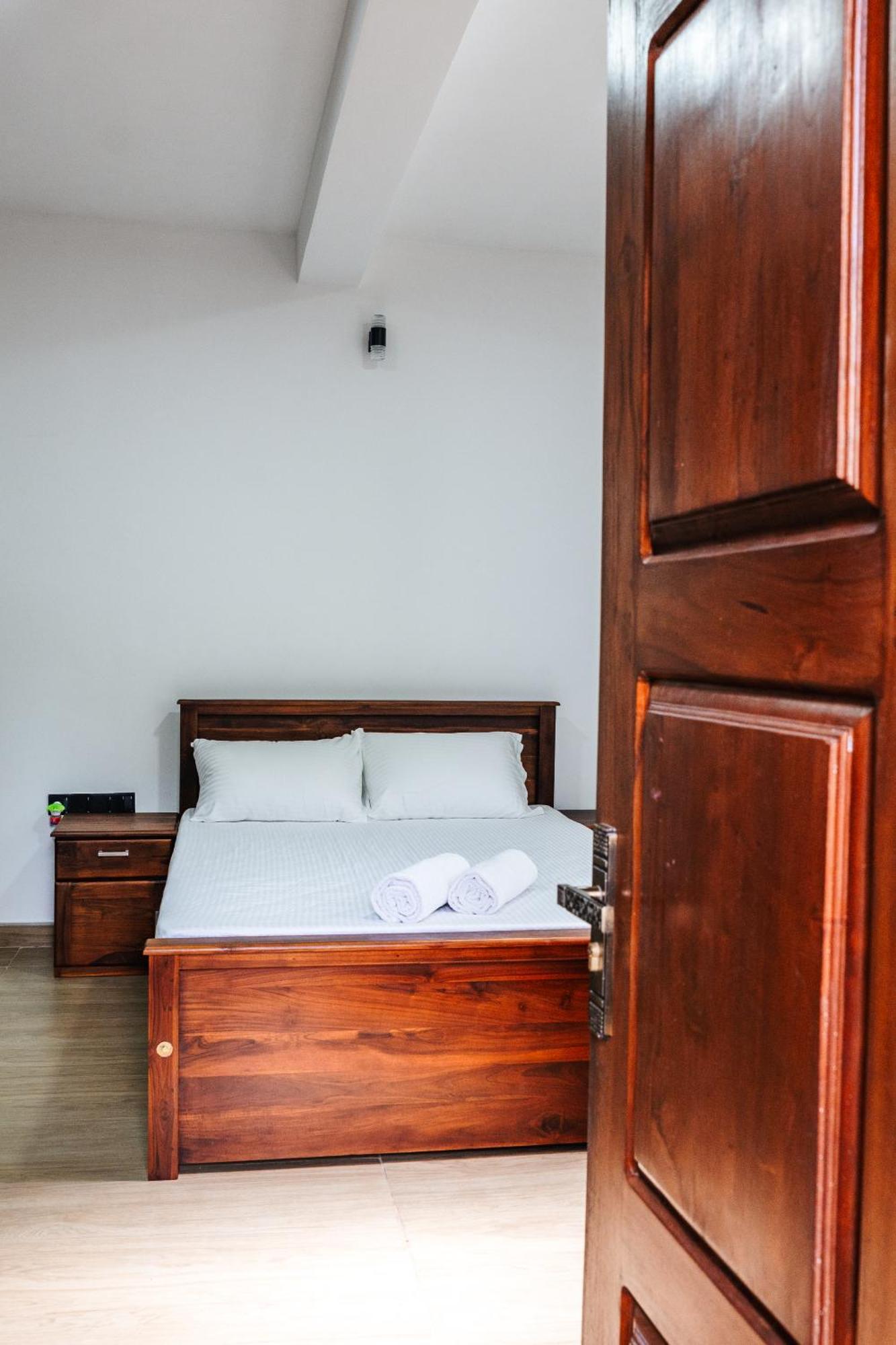 Serene Home Kandy Bagian luar foto