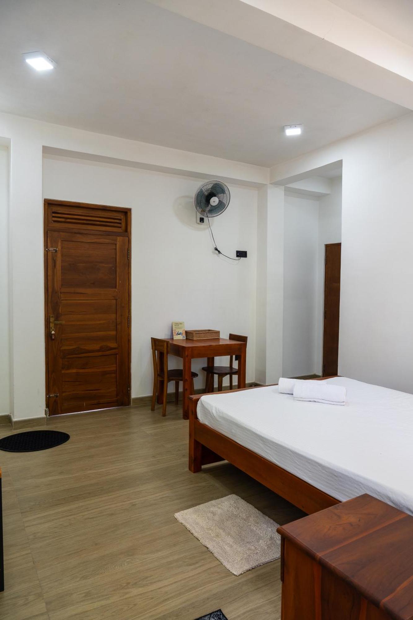 Serene Home Kandy Bagian luar foto